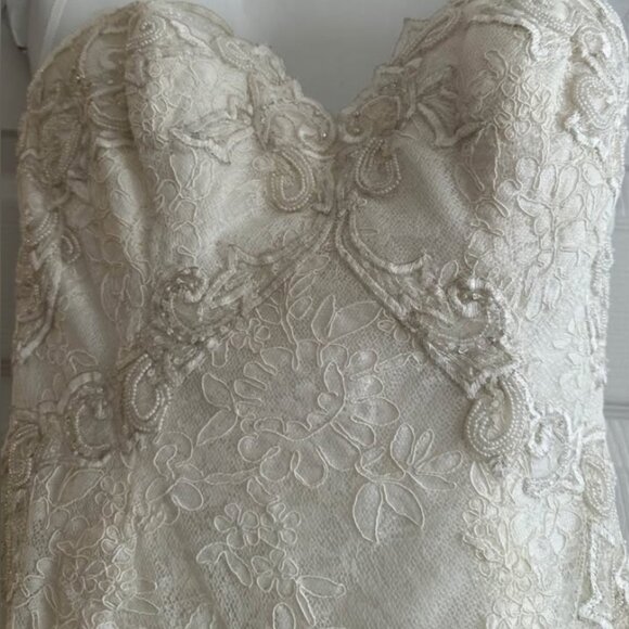 Watters Wedding Gown - Fabienne - Worn only for ceremony and first dance - Picture 13 of 13